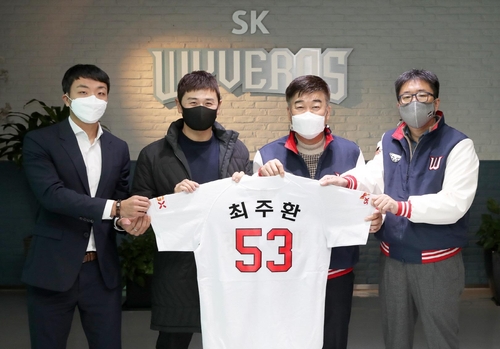 '대기만성' 최주환 2루수 가치 인정한 SK 감사…두산에 죄송