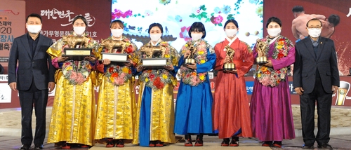 무궁화장사 이다현, 천하장사 씨름대회도 제패…시즌 전관왕