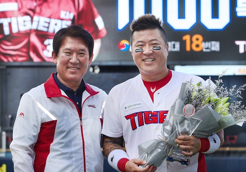 프로야구 KIA, 최형우와 3년 47억원에 재계약