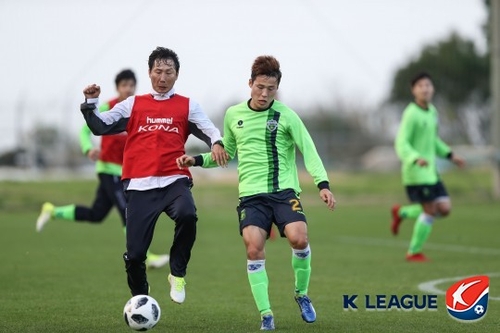 사령탑 오른 김상식 전북 축구에 '흥과 멋' 더하겠다