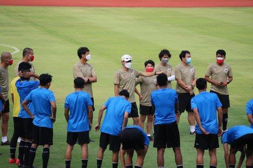 U-20 월드컵 연기…개최국 인니 신태용 감독 안타깝지만…