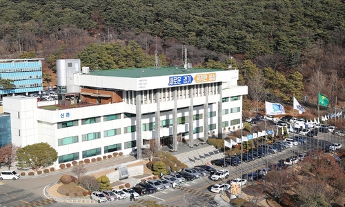 보조금은 주머닛돈ㆍ공용차는 회장 전용…복마전 경기체육회