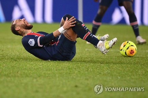 한숨 돌린 네이마르, 발목 골절 아닌 염좌…신이 구했다