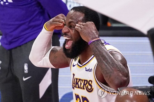 NBA 제임스, 레이커스와 2년 938억원에 계약 연장