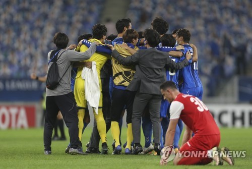 울산, 마지막에 웃다…8년 만에 아시아 정상 탈환…윤빛가람 MVP(종합2보)