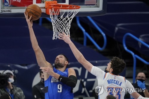 밀워키, 3점슛 29개로 NBA 신기록…마이애미에 47점차 대승