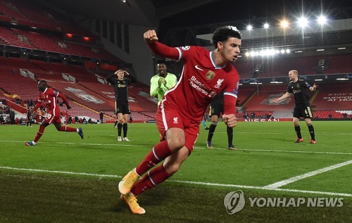 아약스 꺾은 리버풀, 조1위로 UEFA 챔스 16강행…포르투도 진출