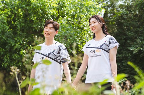 셔틀콕 태극마크가 이어준 사랑…손완호·성지현 결혼