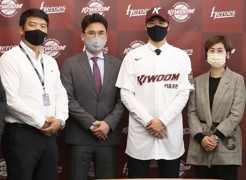 '괴물 신인' 장재영 제구력 올리려고 구속 포기하진 않을 것