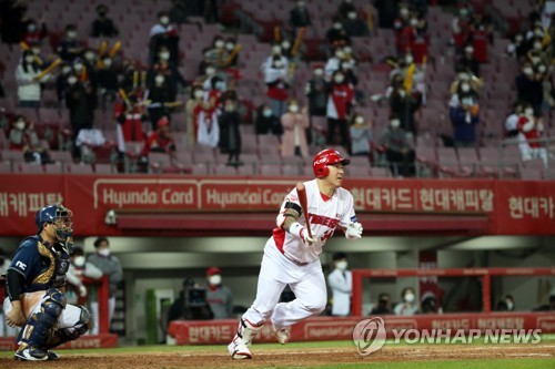 '37살 타격왕' 최형우 늦게 시작했으니, 더 오래 해야죠