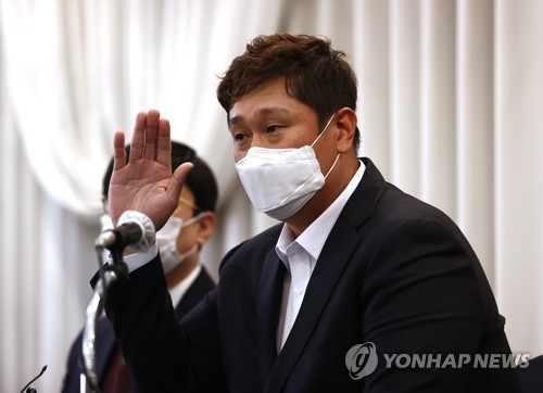 선수협회장 이대호, 판공비 논란에 입 연다…오늘 기자회견