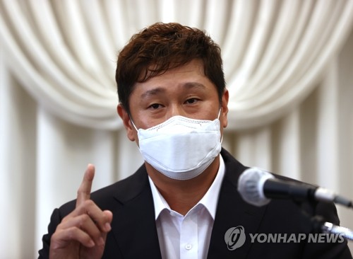 회장 판공비 올린 선수협회 이사회, 결자해지도 그들의 몫