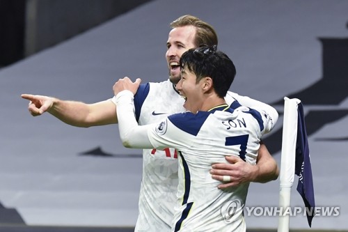 푸슈카시상 받은 손흥민, 레스터 상대로 토트넘 100호골 도전