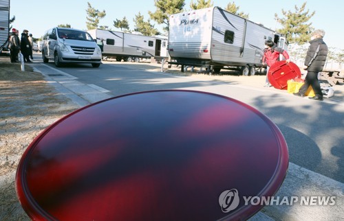강원 '사흘간 99명' 스키장·병원·학교발 집단감염…총 968명(종합)