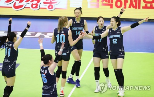코트에서 말 많아진 양효진…현대건설 '꼴찌의 희망가'