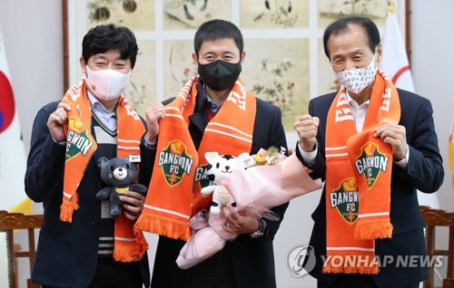 이영표 강원FC 신임 대표 축구 잘하는 것이 최고의 마케팅