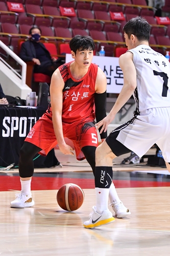 프로농구 kt, 허훈 20점-15어시스트 앞세워 오리온 제압(종합)