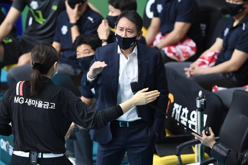 0K금융그룹, 현대캐피탈에 대역전승…GS칼텍스 3연승(종합)