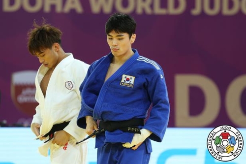 유도 김원진, 금메달 획득 후 부친상 소식 접해…메달 매고 오열