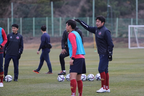 '2년차' 수원FC 김도균 감독의 도전 11개팀 모두 이기고 싶어