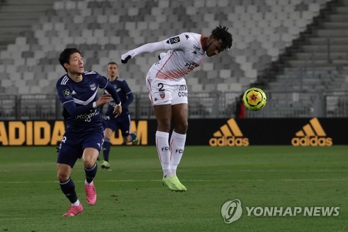 황의조 시즌 2호 도움…보르도, 로리앙에 2-1 승리