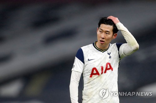 '골대 때린' 손흥민…토트넘, 강등권 풀럼에 1-1 무승부