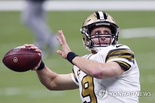 NFL 쿼터백 브리스, 그리피·윌리엄스 등 MLB 전설들과 함께뛴다