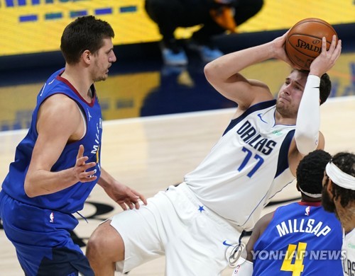 연장까지 간 NBA 동유럽 에이스 '치치대전'서 돈치치가 웃었다