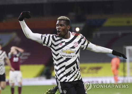 맨유, 8년 만에 EPL 단독 선두로…번리에 1-0 승리