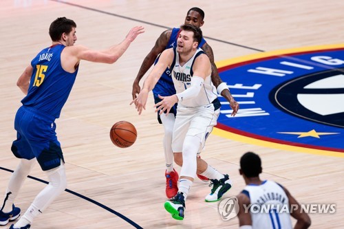 연장까지 간 NBA 동유럽 에이스 '치치대전'서 돈치치가 웃었다