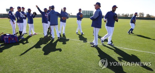 애리조나주 MLB 캠프, 코로나 위험 낮아지는 3월로 연기 요청