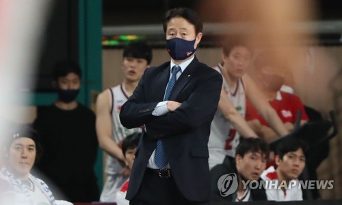 '성리학자' 강을준 오리온 감독이 한호빈 앞에서 활을 쏜 이유는