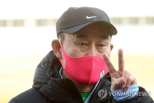 '다시 도쿄행 첫발' 김학범 런던 동메달 기록 깨겠습니다