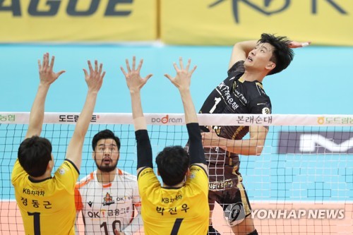 '부진 탈출' 송명근 위축되긴 했지만, 리듬 찾아가는 중